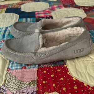 Ugg slippers size 10, gray